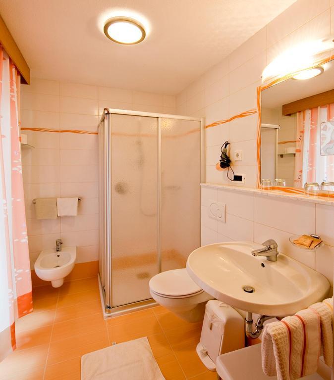 Hotel Rainegg Olang Quarto foto