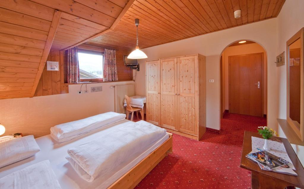 Hotel Rainegg Olang Quarto foto